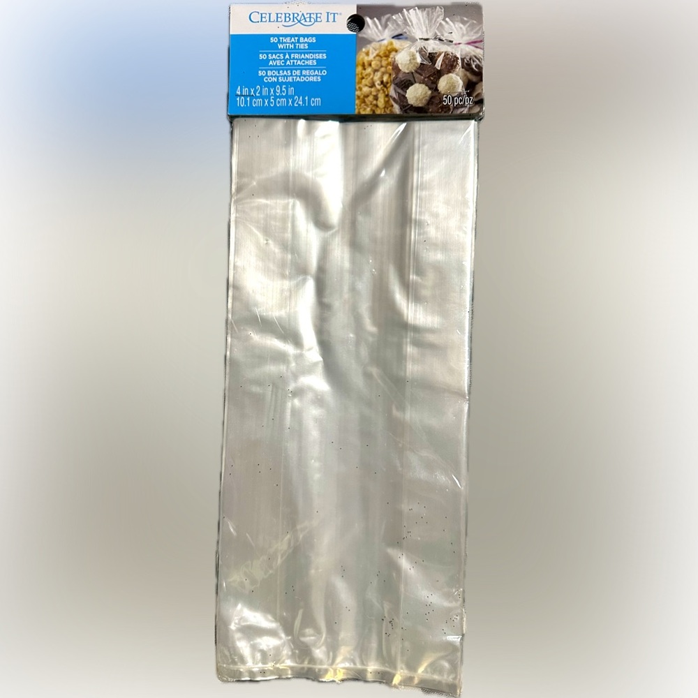CELEBRATE IT 50 TREAT BAGS W/ TIES 9.5”x4”x2” CLEAR RECTANGLE GIFT WRAP SEALED
